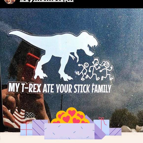 Meet your Posher, Stephanie - Picture 1 of 1